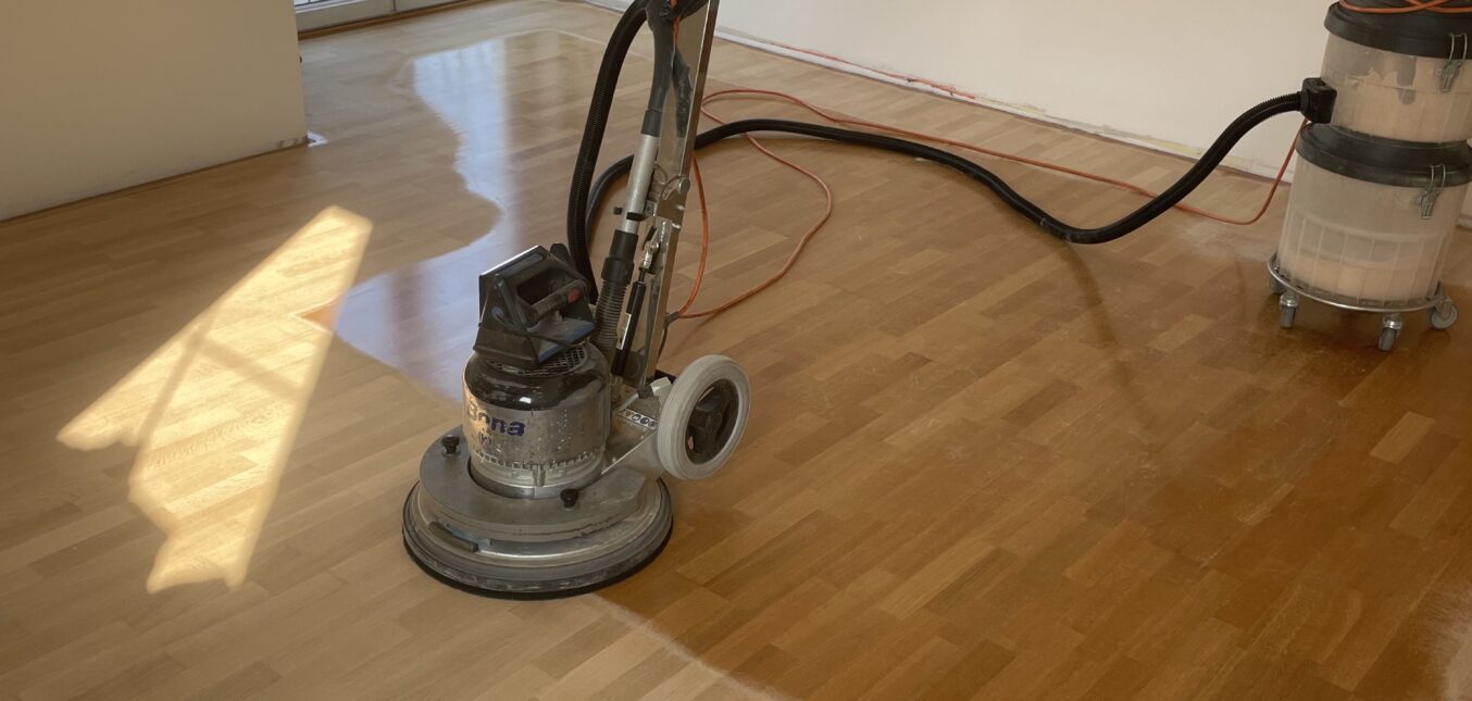 Cyklinowanie deski barlineckiej